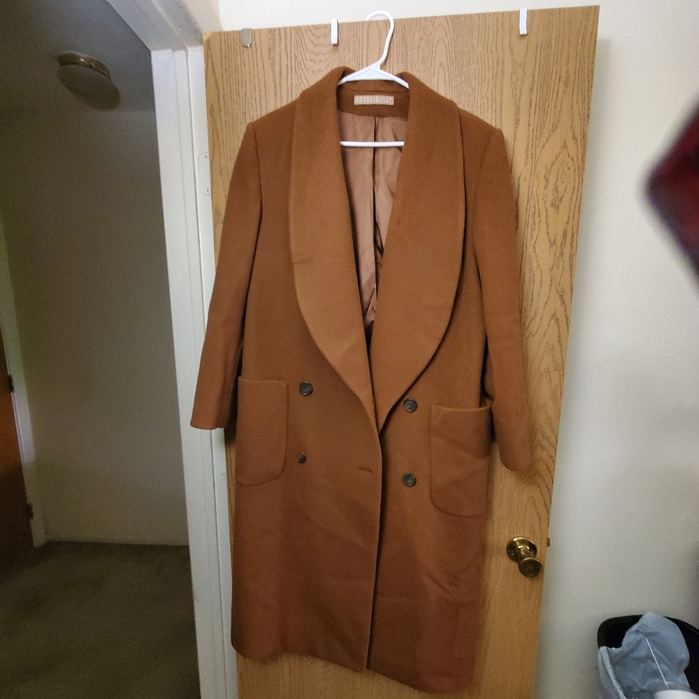 100% Perry Ellis Trench Coat